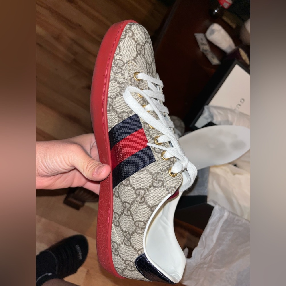 Gucci shoes